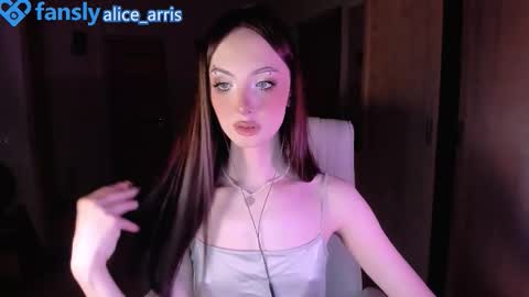 Snapshot of alice__aris chatting on October 2025 02:13:02 PM Alice Aris online show from October 2025 02:13:02 PM