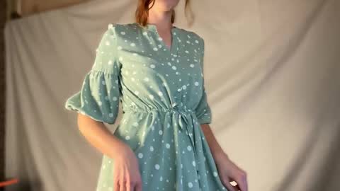 Snapshot of alice_alarcon chatting on November 2025 02:39:02 PM Hey Im Alice online show from November 2025 02:39:02 PM