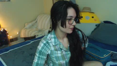 Snapshot of alice_asks chatting on January 2025 03:09:01 AM Alice Asks online show from January 2025 03:09:01 AM