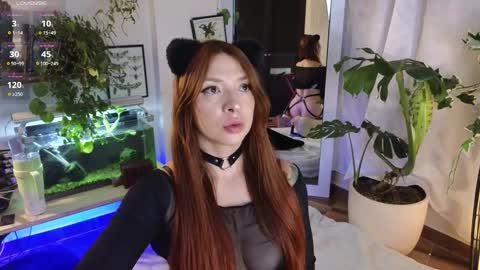 Alicia online show from October 2025 12:58:01 AM