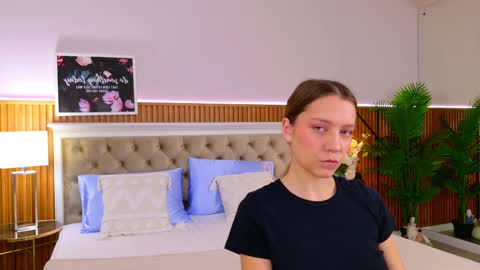 Snapshot of alice_charmy chatting on February 2025 05:12:02 AM Alice in Wonderland online show from February 2025 05:12:02 AM