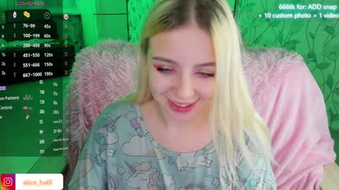 Snapshot of alice_halle chatting on December 2024 10:39:02 AM alice_halle online show from December 2024 10:39:02 AM