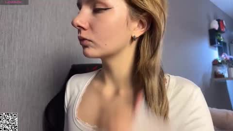 Snapshot of alice_hetfield chatting on October 2025 03:12:02 PM My name is Alice find out about me in the Fansly online show from October 2025 03:12:02 PM