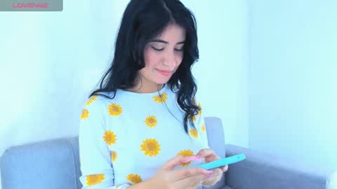 Snapshot of alice_jenner_ chatting on December 2024 12:16:01 AM Alice online show from December 2024 12:16:01 AM