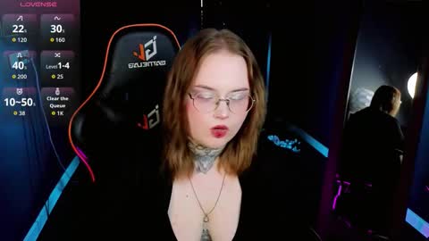 Snapshot of alice_linger chatting on September 2025 03:33:01 PM alice_linger online show from September 2025 03:33:01 PM