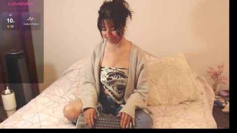 Alice online show from November 2025 03:12:02 PM