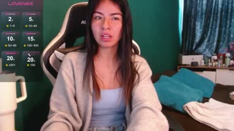 Snapshot of alice_middle01 chatting on April 2026 04:43:02 PM Alice online show from April 2026 04:43:02 PM