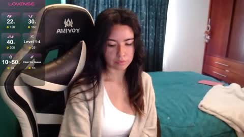 Snapshot of alice_middle01 chatting on April 2026 01:58:02 PM Alice online show from April 2026 01:58:02 PM