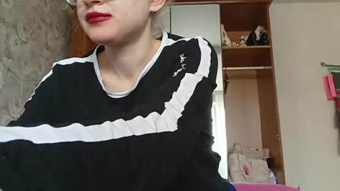 Snapshot of alice_peach chatting on February 2025 11:52:01 AM bigclit daddy squirt bigdildo fit online show from February 2025 11:52:01 AM