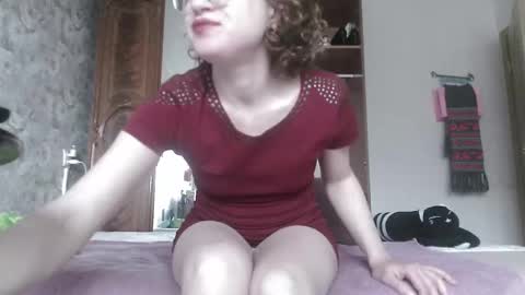 Snapshot of alice_peach chatting on March 2025 12:27:02 PM bigclit daddy squirt bigdildo fit online show from March 2025 12:27:02 PM