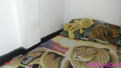 Alicia Aldara online show from May 2026 08:28:02 PM