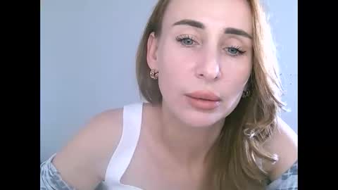 Snapshot of alice_sewx chatting on September 2025 12:07:02 PM Alice Sewx online show from September 2025 12:07:02 PM