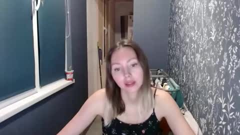 Snapshot of alice_smiles chatting on February 2026 11:01:01 PM Alice smiles online show from February 2026 11:01:01 PM