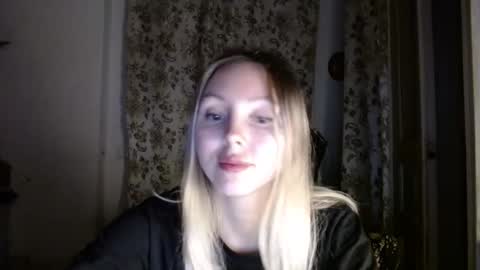 Snapshot of alice_smiles chatting on March 2026 08:59:01 PM Alice smiles online show from March 2026 08:59:01 PM