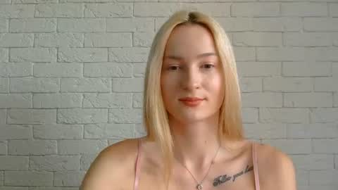 Snapshot of alice_sweet_01 chatting on June 2026 09:47:02 AM Alice online show from June 2026 09:47:02 AM