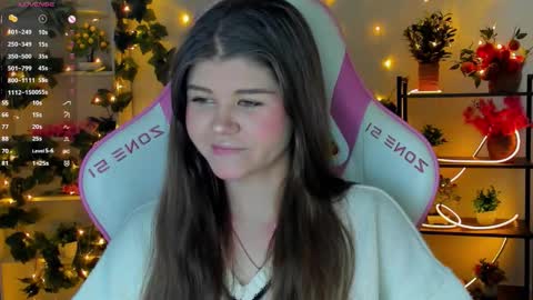 Snapshot of alice_tails chatting on October 2025 02:16:01 PM Alice online show from October 2025 02:16:01 PM