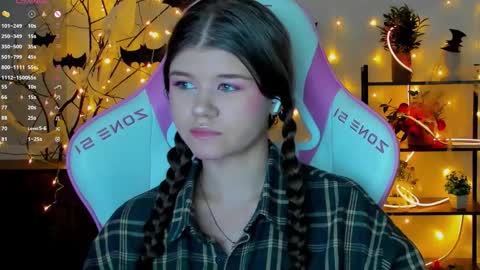 Snapshot of alice_tails chatting on October 2025 10:36:01 PM Alice online show from October 2025 10:36:01 PM