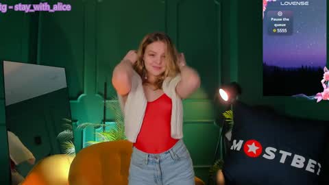 Alice  online show from December 2024 01:53:02 PM