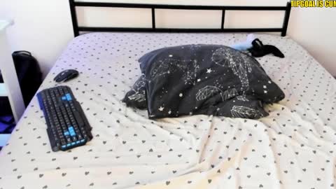 Snapshot of alice_unique chatting on April 2026 10:46:01 AM Alice online show from April 2026 10:46:01 AM