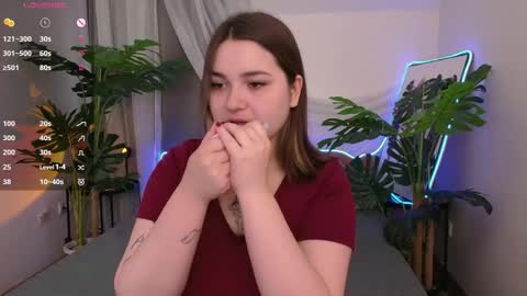 Alice  online show from September 2025 02:39:02 PM