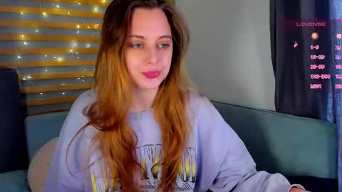 Snapshot of alice_wander chatting on April 2026 04:54:01 AM Alice online show from April 2026 04:54:01 AM