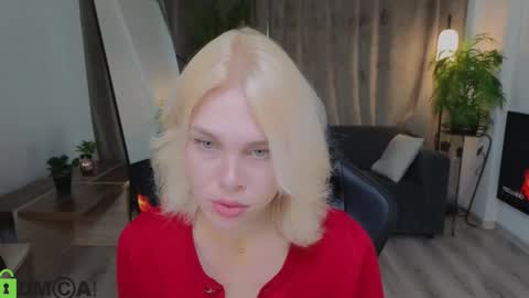 Snapshot of alice_whiteflower chatting on October 2025 08:04:02 AM Alice online show from October 2025 08:04:02 AM