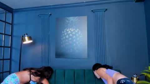 Snapshot of aliceandsia chatting on September 2025 02:56:02 AM Alice and Asia online show from September 2025 02:56:02 AM