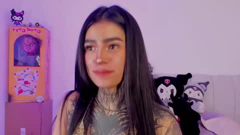 Snapshot of alicee_0 chatting on October 2025 09:06:01 PM Alice online show from October 2025 09:06:01 PM