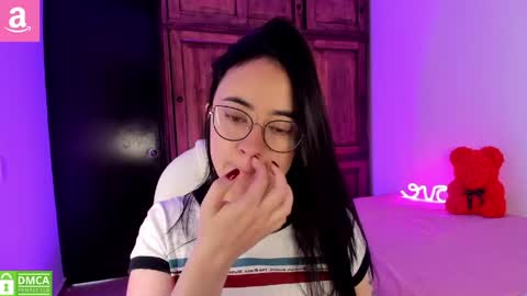 Aliceee  ..   97YP9VWGZHrefnav wishlist lists 1 online show from May 2026 01:27:01 PM