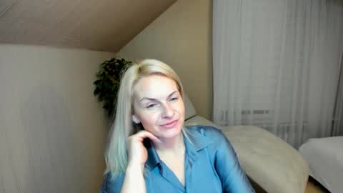 Alicee online show from January 2025 06:52:01 PM