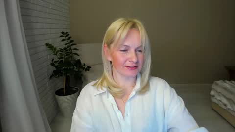 Alicee online show from February 2026 07:53:02 PM