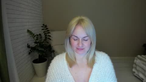 Alicee online show from March 2026 06:58:01 PM
