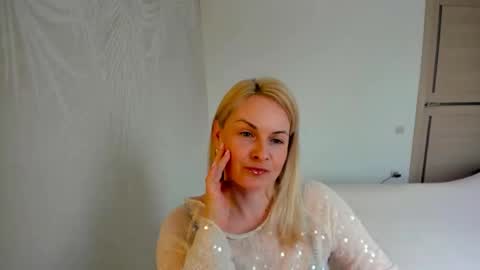Alicee online show from March 2026 08:18:01 AM
