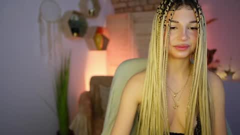 Alicee Kiss online show from January 2025 07:18:02 PM