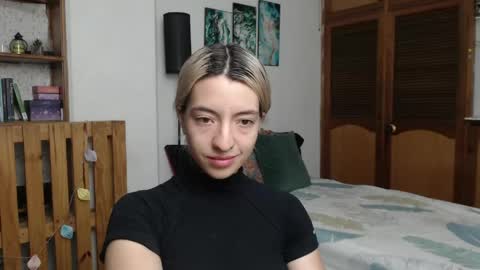 alicee_logan_ online show from April 2026 02:07:02 AM