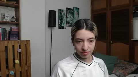 alicee_logan_ online show from June 2026 02:16:01 AM
