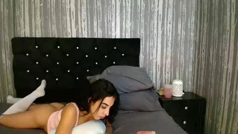alicee_moonn online show from April 2026 11:02:02 PM