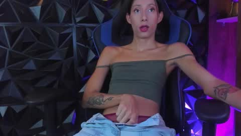Alice Salvatore online show from March 2026 02:50:02 AM