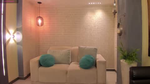 Alice online show from October 2025 12:15:02 PM