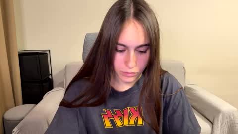 Snapshot of alicekollt chatting on September 2025 07:52:01 PM alicekollt online show from September 2025 07:52:01 PM