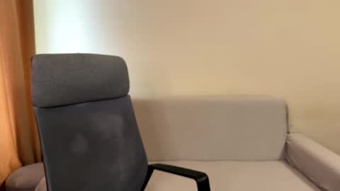 Snapshot of alicekollt chatting on October 2025 08:21:01 AM alicekollt online show from October 2025 08:21:01 AM