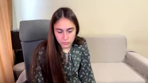 Snapshot of alicekollt chatting on October 2025 12:17:01 PM alicekollt online show from October 2025 12:17:01 PM