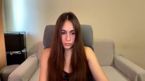 Snapshot of alicekollt chatting on October 2025 09:35:02 AM alicekollt online show from October 2025 09:35:02 AM