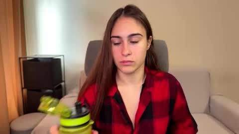 Snapshot of alicekollt chatting on October 2025 08:26:01 AM alicekollt online show from October 2025 08:26:01 AM