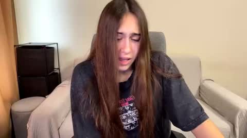 Snapshot of alicekollt chatting on November 2025 09:31:01 AM alicekollt online show from November 2025 09:31:01 AM