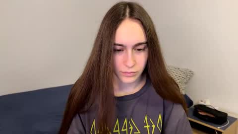 alicekollt online show from April 2026 08:32:01 PM