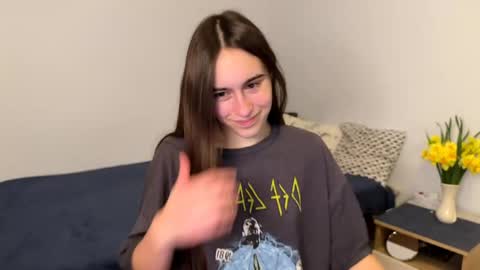 alicekollt online show from April 2026 09:20:02 PM