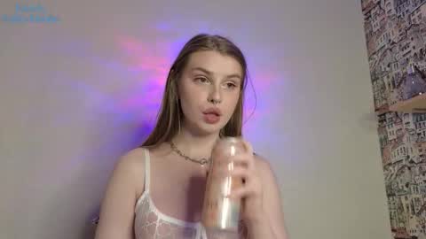 Alice online show from November 2025 03:23:02 PM