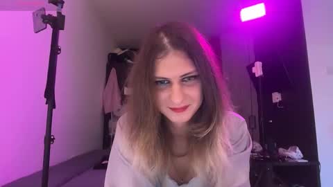 AlicePinkhead online show from February 2026 07:48:02 AM