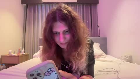 AlicePinkhead online show from May 2026 08:43:02 AM